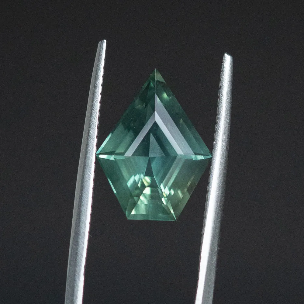 4.20CT GEOMETRIC SHIELD MADAGASCAR SAPPHIRE, MEDIUM TEAL GREEN, HEATED, 13.22X10.19X5.64MM