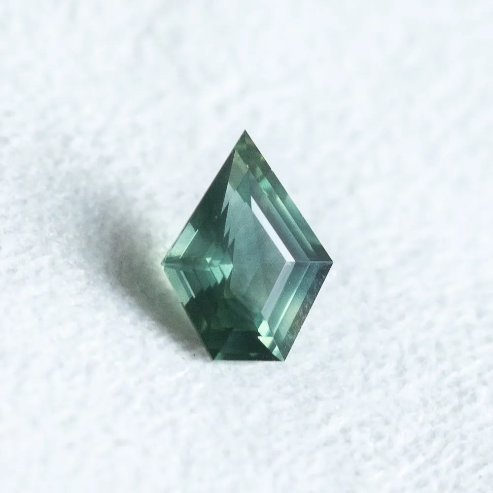 4.20CT GEOMETRIC SHIELD MADAGASCAR SAPPHIRE, MEDIUM TEAL GREEN, HEATED, 13.22X10.19X5.64MM