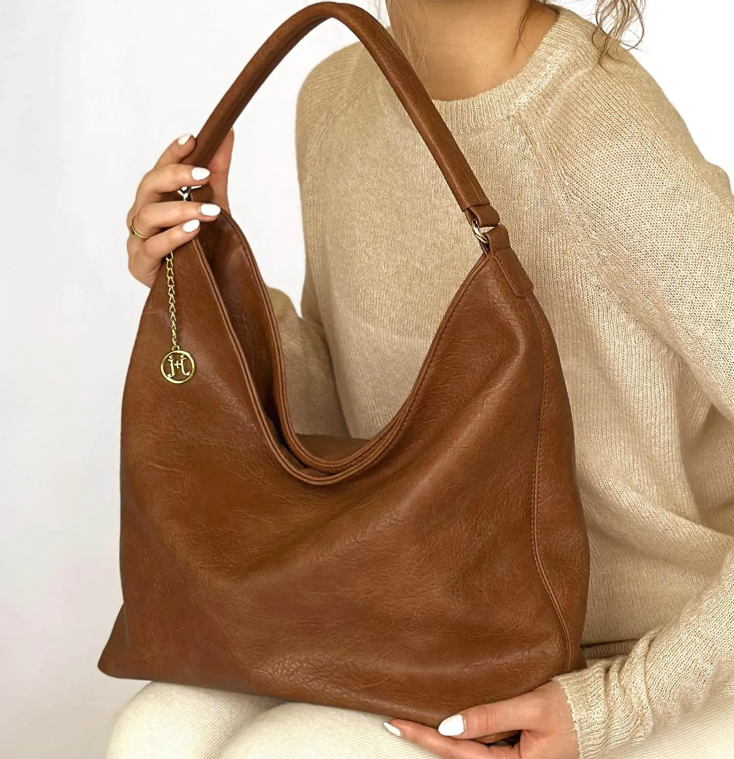 EMILY II | White Classic Hobo