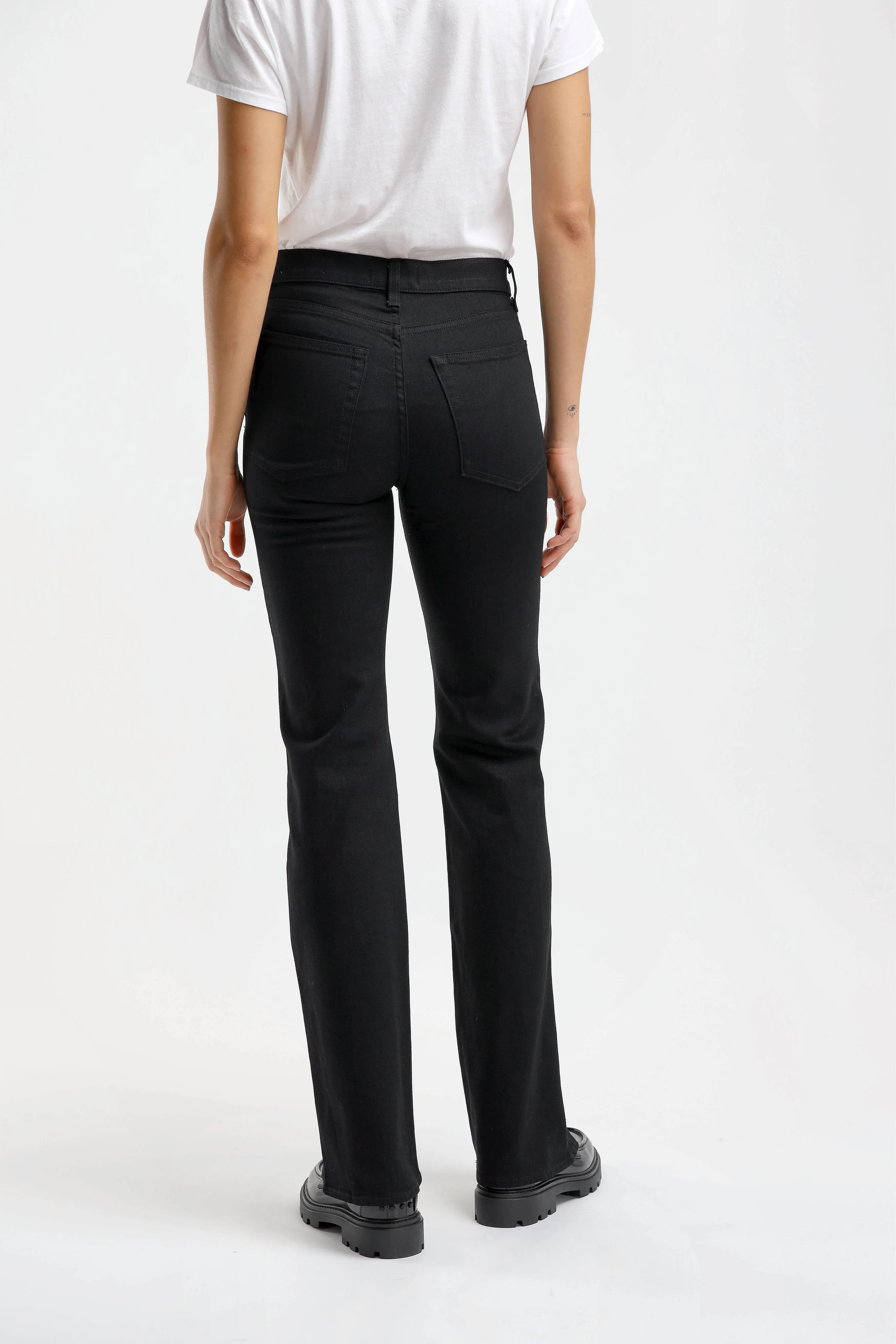 Jeans Celia in Distressed Black