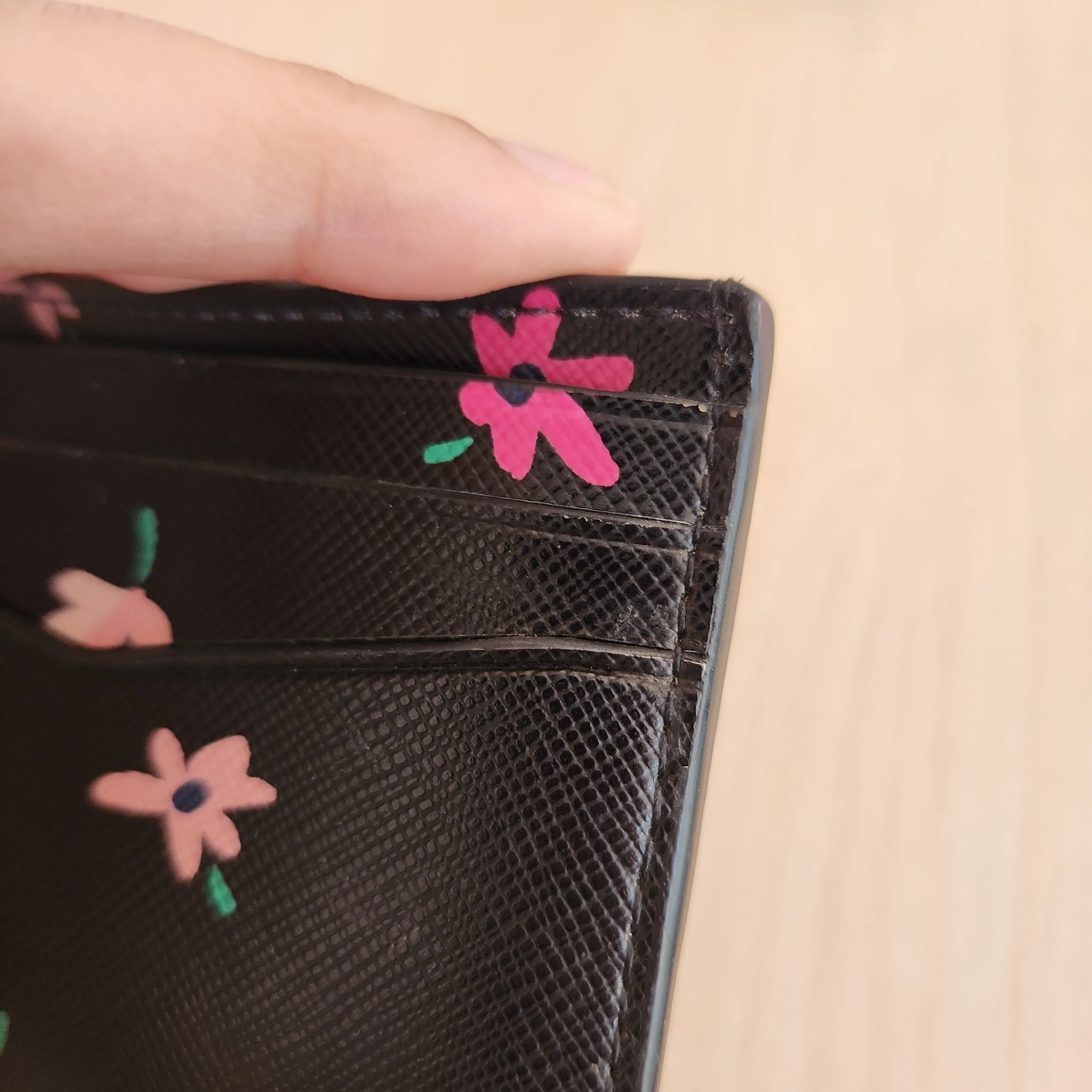 Kate Spade Black Leather Floral Printed Slim Card Holder | Pre Loved |