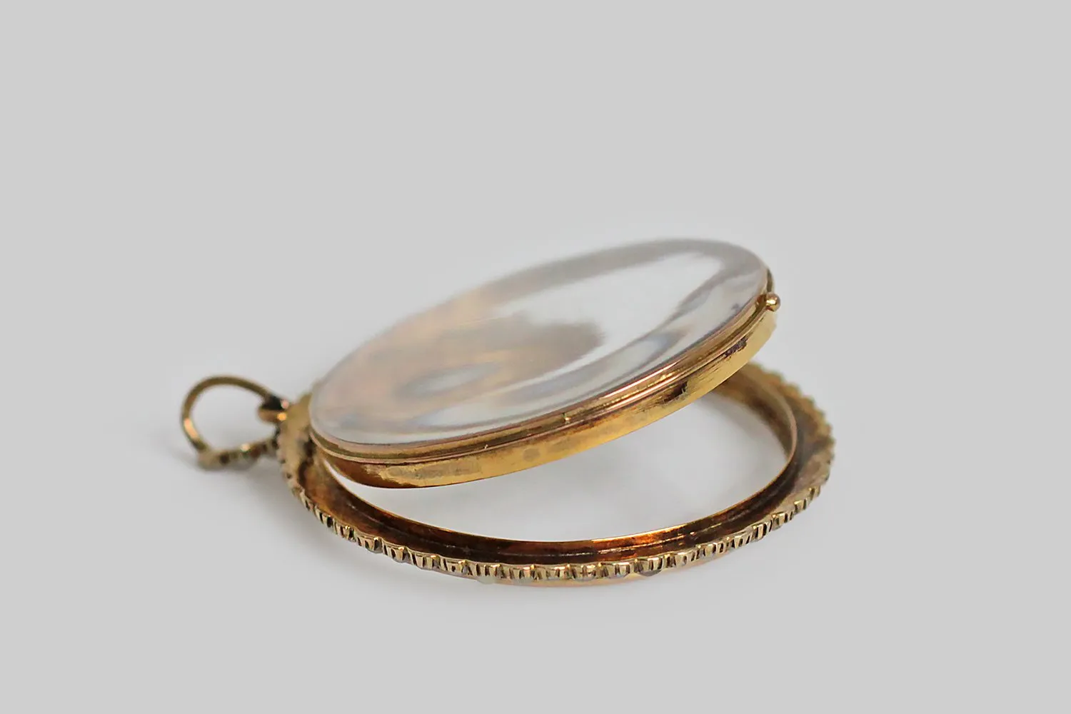 Large Early Victorian Magnifying Locket