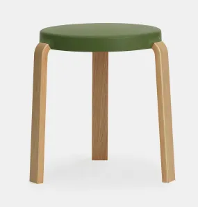 Normann Copenhagen Tap Stool – Oak – Olive